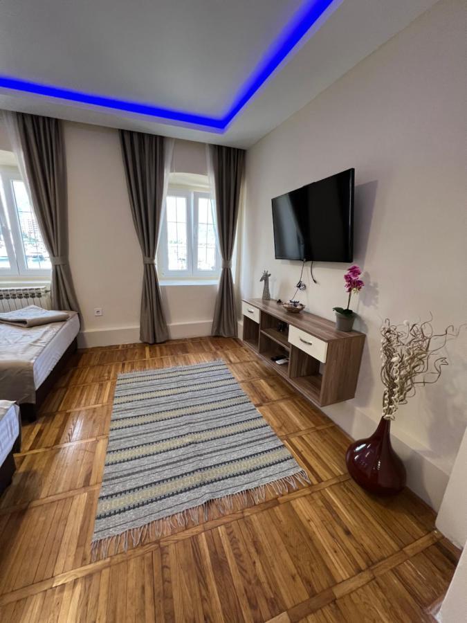 Regina Apartments Будва Екстер'єр фото