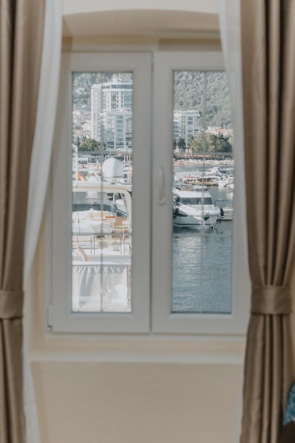 Regina Apartments Будва Екстер'єр фото