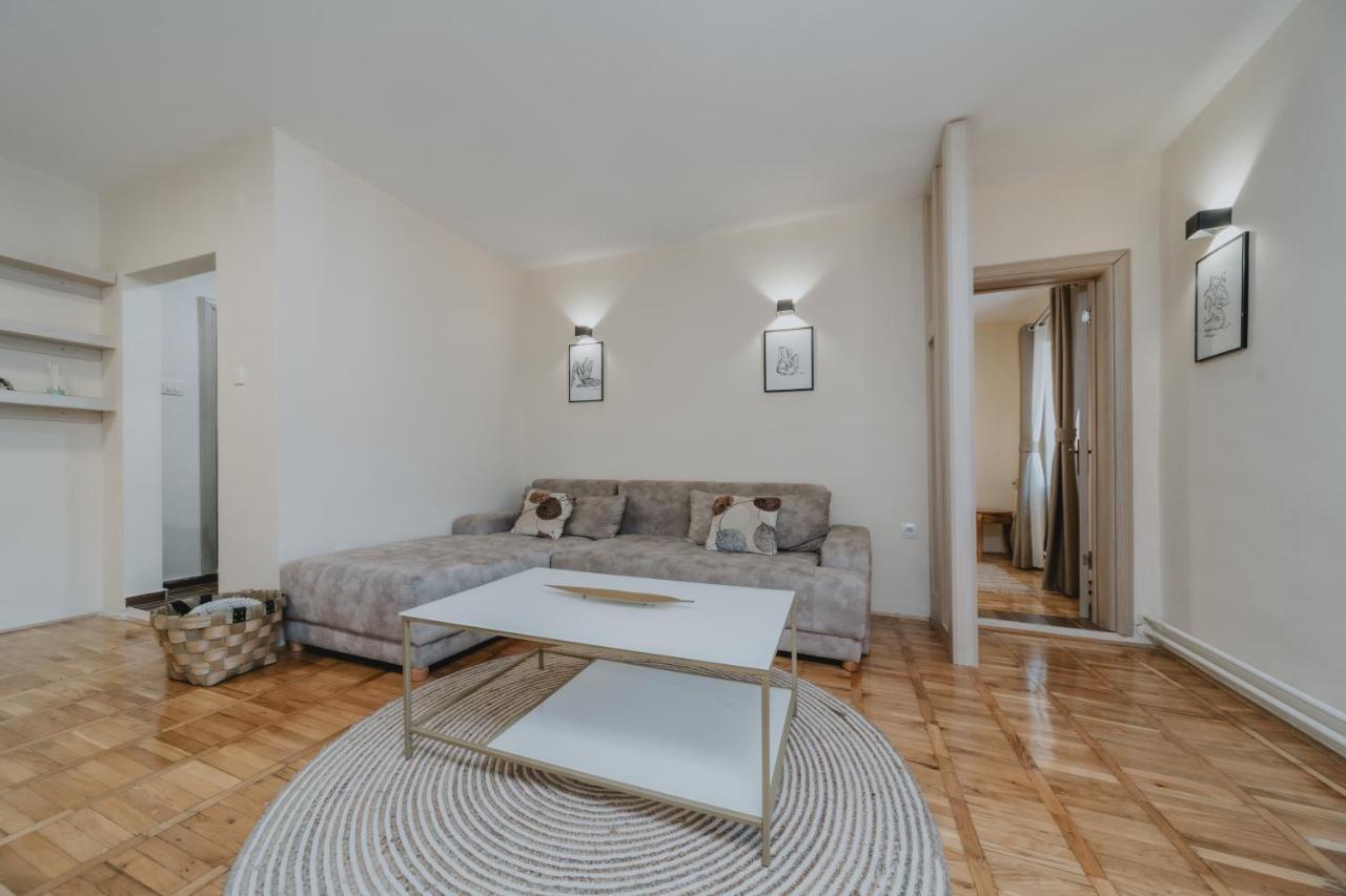 Regina Apartments Будва Екстер'єр фото