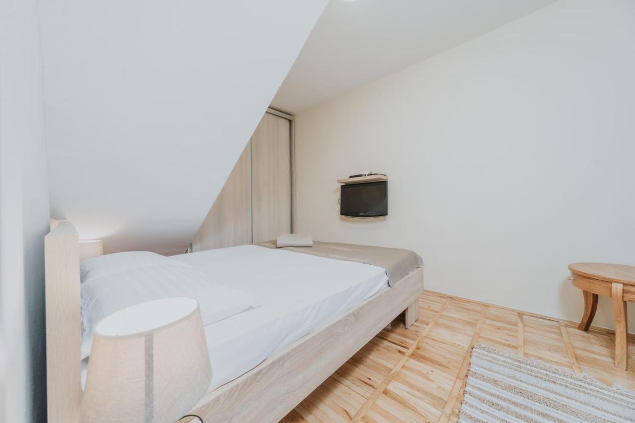 Regina Apartments Будва Екстер'єр фото